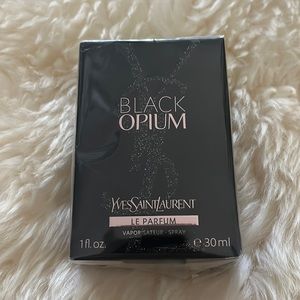 Yves Saint Laurent Black Opium Parfum